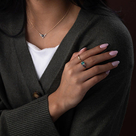 STO-6555--Lineage-Ring-1-Indicolite-Tourmaline-Color-Change-Garnet-Pear-Red-Sapphire-Oval-Ring-10