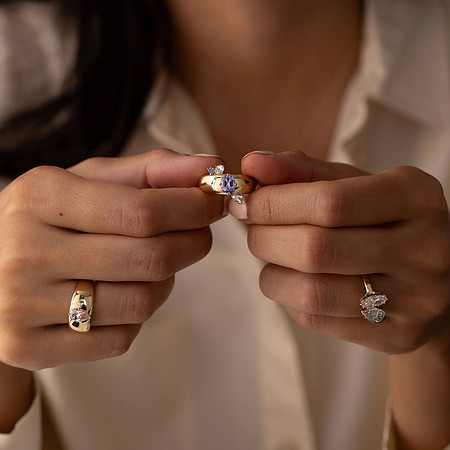 NDF--STO-4479---Wide-Band-1_09ct-Oval-Cut-Pale-Blue-Sapphire-w-oval-and-round-accents-10