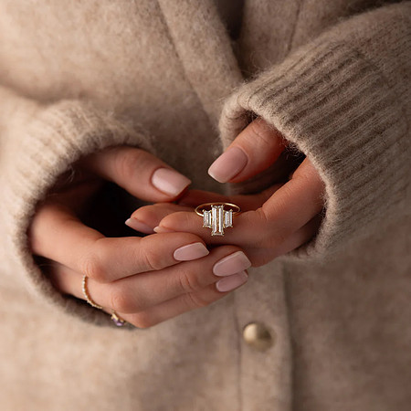 17-STO-5428--Lab-grown-Vitrine-Ring---Baguette-2ct-F-VVS2-EX-EX-61