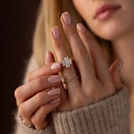 17-STO-5428--Lab-grown-Vitrine-Ring---Baguette-2ct-F-VVS2-EX-EX-41
