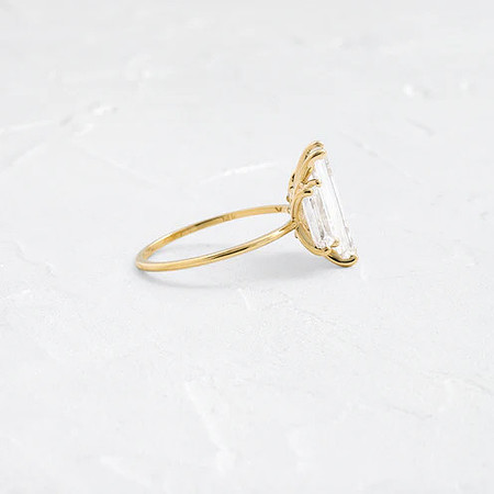 12-STO-5428-Lab-grown-Vitrine-Ring---Baguette-2ct-F-VVS2-EX-EX-5