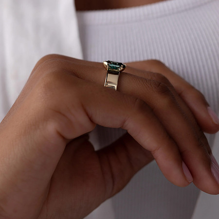 4-STO-4697--1-Flat-band-with-half-bezel-1_5ct-green-oval-cut-18
