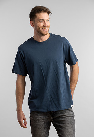 405A1037